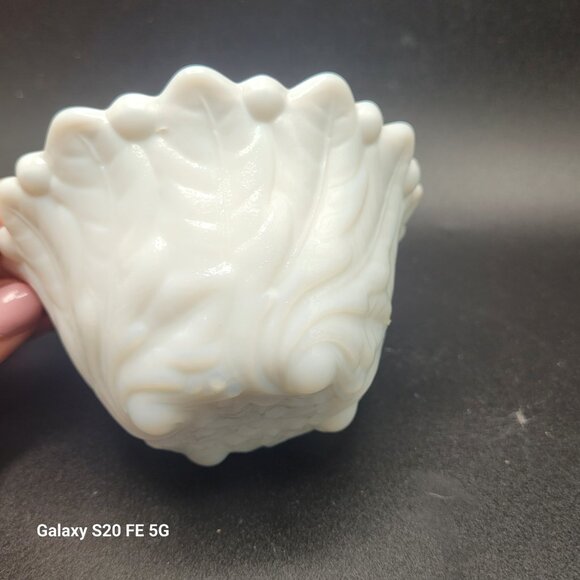 Vintage 1970’s Wild Rose White Milk Glass Candle Holder - Picture 4 of 10
